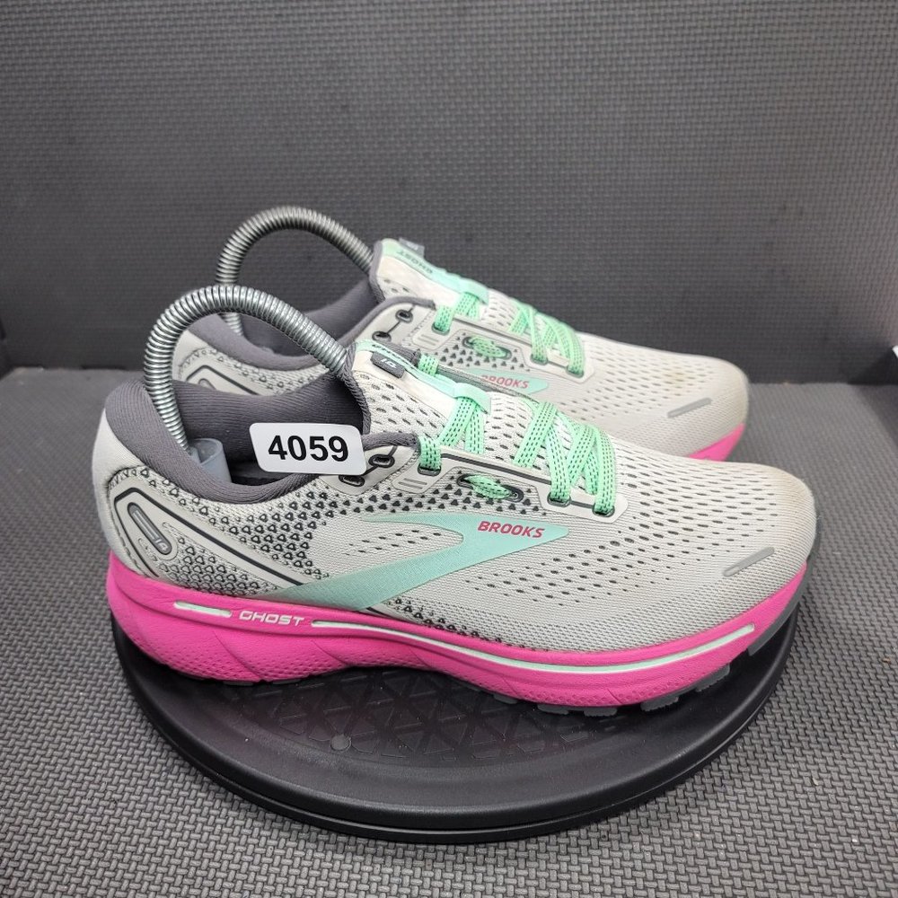 Womens Sz 8.5 Grey & Pink Brooks Ghost 14 Running Shoes